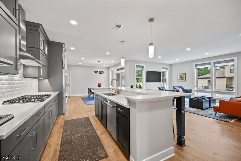 Montgomery Twp., New Jersey 08558, United States, 4 Bedrooms Bedrooms, ,4 BathroomsBathrooms,Residential,Active,159140