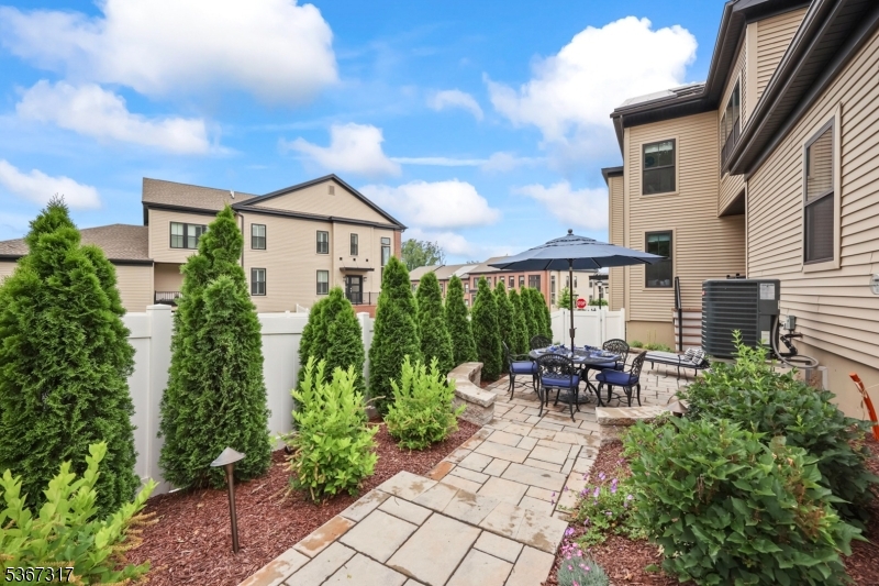 Montgomery Twp., New Jersey 08558, United States, 4 Bedrooms Bedrooms, ,4 BathroomsBathrooms,Residential,Active,159140