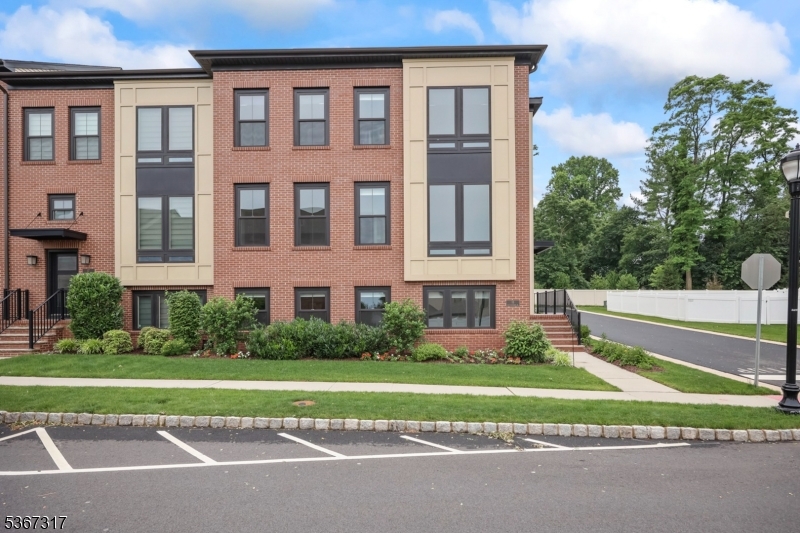 Montgomery Twp., New Jersey 08558, United States, 4 Bedrooms Bedrooms, ,4 BathroomsBathrooms,Residential,Active,159140