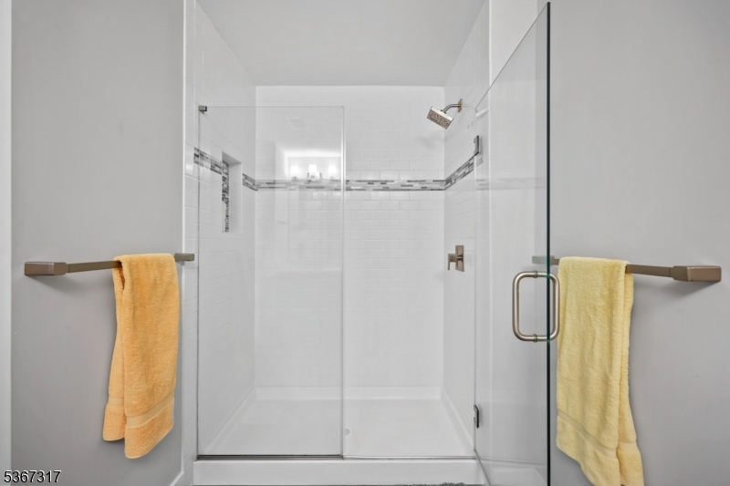 Montgomery Twp., New Jersey 08558, United States, 4 Bedrooms Bedrooms, ,4 BathroomsBathrooms,Residential,Active,159140