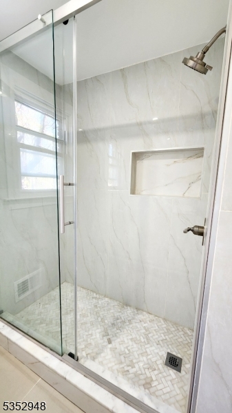 52 Bellows Ln