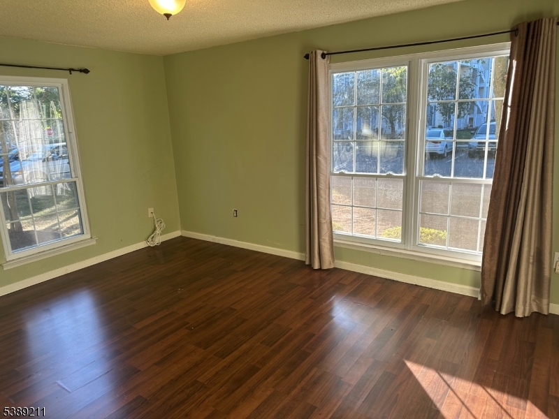 Governors Pointe - Residential