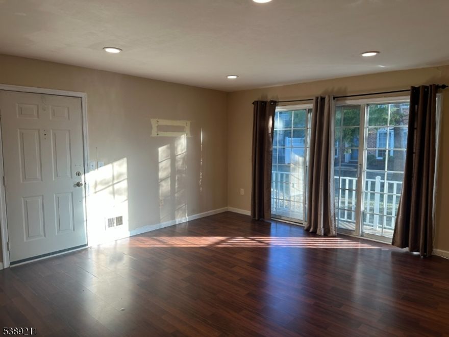 Beautiful 2Bedrooms 2Full Baths Ground Floor Condo in Desirable Governors Pointe. Remodeled Kitchen & Baths, Stainless Steel Appliances, Centrally Located, NYC Buses Across from Development, NJ Transit Trains About 5 Min Away, New Upcoming NJ Transit Trains Station Across from community, Shopping Centers, Gyms & Entertainment Nearby, Don't Miss Out!