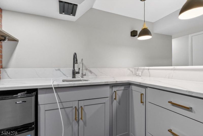 Crossroads - Residential Lease