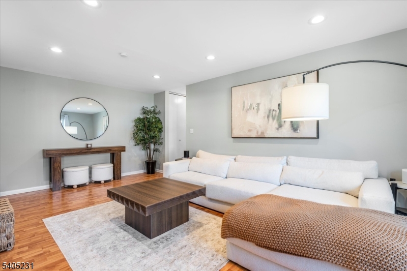 Winding Hills - Residential