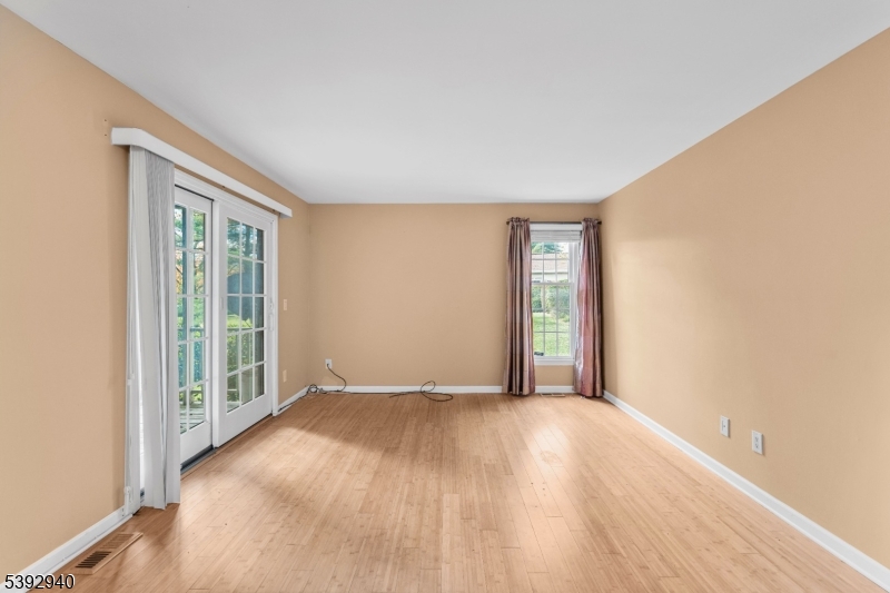 Spring Ridge - Residential