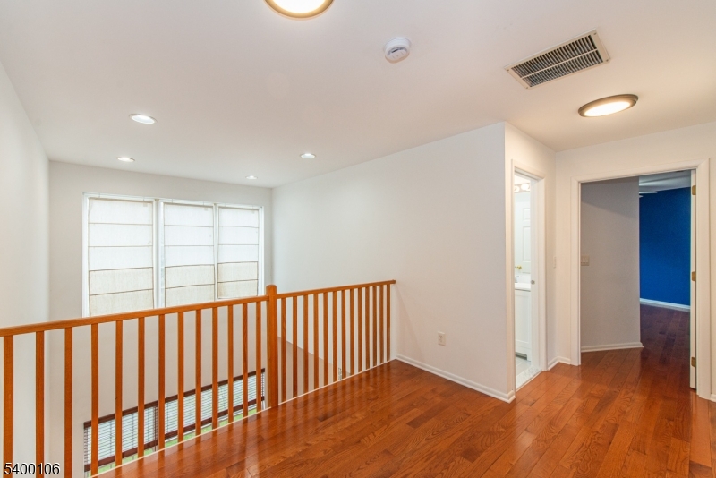 Oak Ridge - Residential