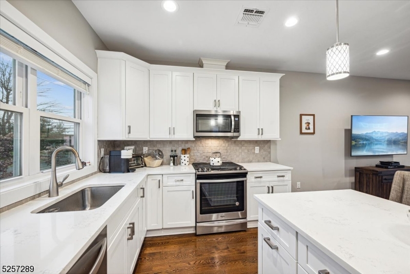 Brownstones at Fairfield - Residential Lease