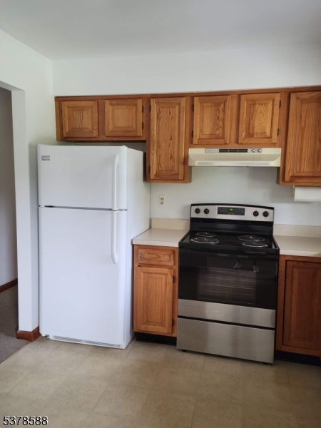 Wantage Twp., New Jersey 07461, United States, 2 Bedrooms Bedrooms, ,1 BathroomBathrooms,Residential,Active,194586