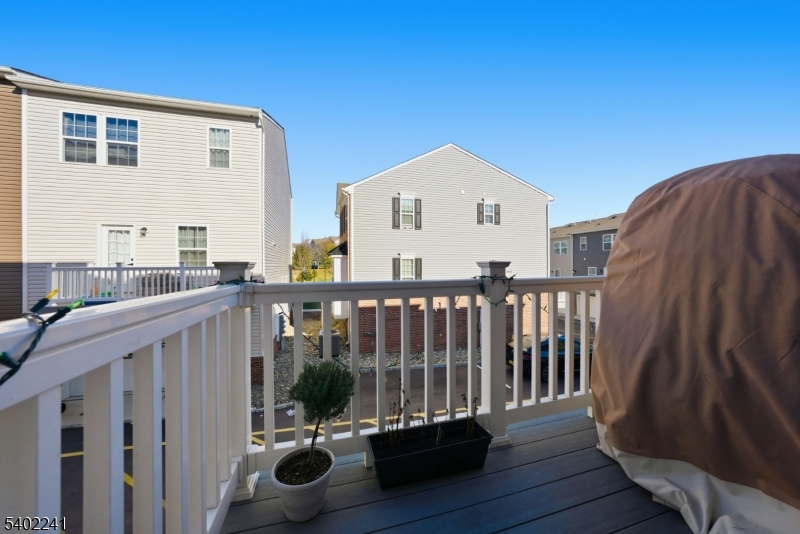 La Mer - Residential