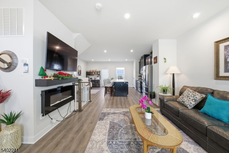 La Mer - Residential