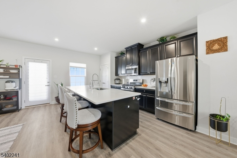 La Mer - Residential