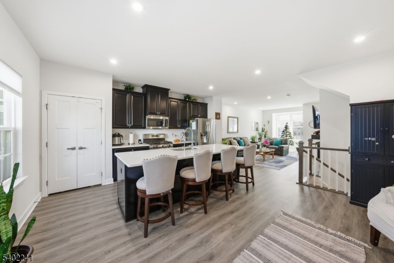 La Mer - Residential