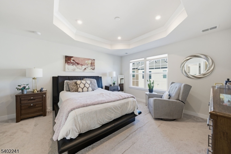 La Mer - Residential