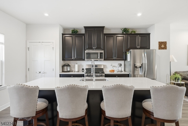 La Mer - Residential