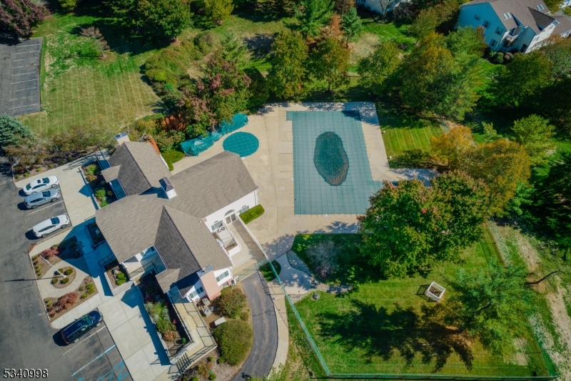 Bernards Twp., New Jersey 07920, United States, 1 Bedroom Bedrooms, ,1 BathroomBathrooms,Residential,Pending,79394