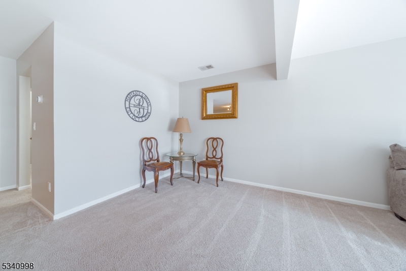 Bernards Twp., New Jersey 07920, United States, 1 Bedroom Bedrooms, ,1 BathroomBathrooms,Residential,Pending,79394