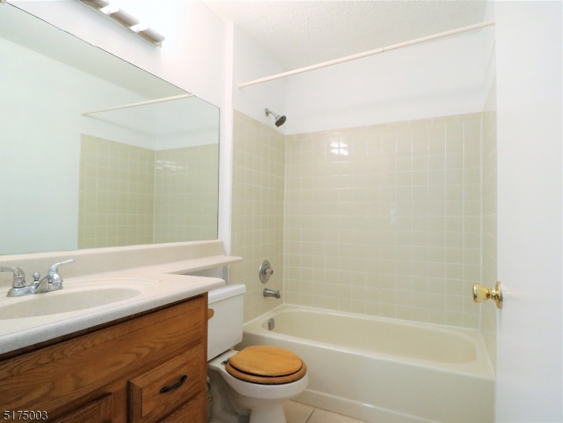 Society Hill III - Residential Lease