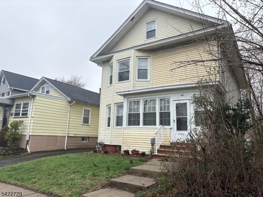 Don't miss opportunity to rent, this spacious apartment. It's conveniently located near all major transportations, making easy to commute. In one of the best area of Rahway City. Include washer and dryer, making it convenient and enjoyable for the daily use. Easy to show.