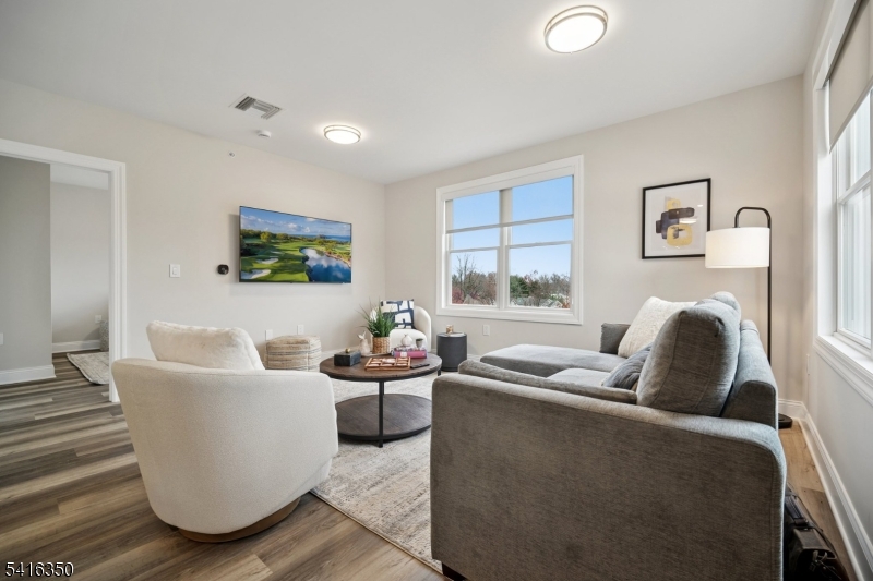 Downtown - Residential Lease