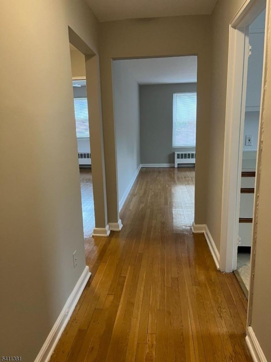 This quaint one bedroom features all hardwood flooring throughout.  Walking distance to parks, restaurants, shopping and NJ Transit mid-town direct line to Penn Station NY.   Parking not included.  $75.00 extra for parking, please call for details.
