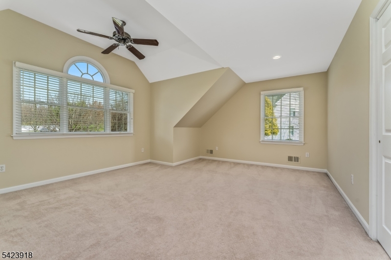 WELLINGTON WEST - Residential