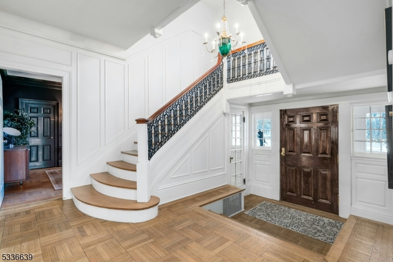 Llewellyn Park - Residential