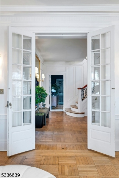 Llewellyn Park - Residential