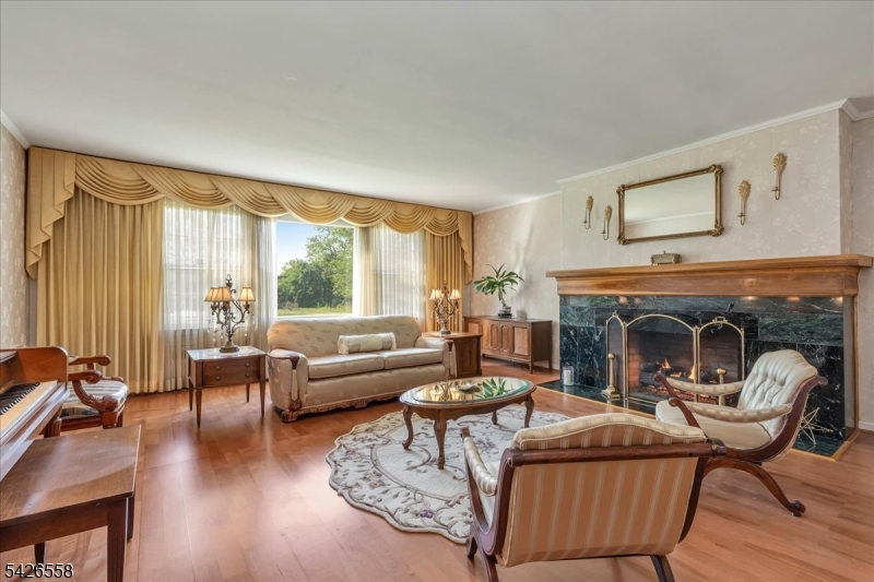 Van Wyck Historic - Residential