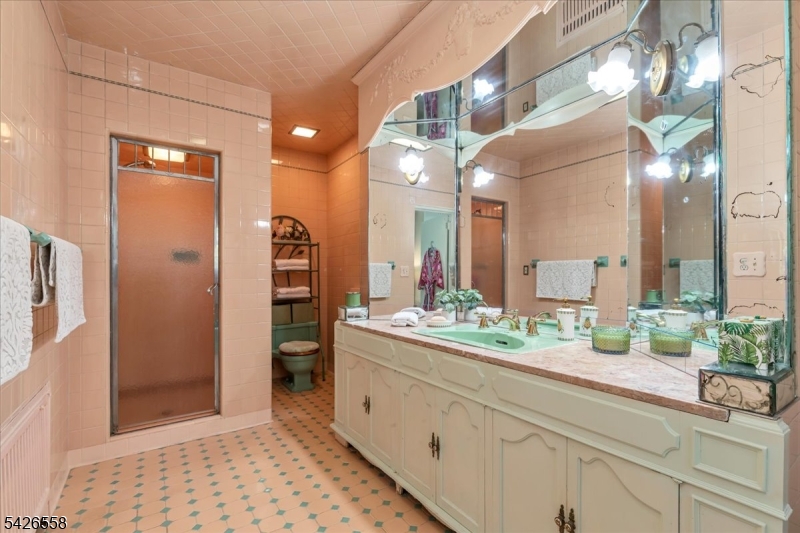 Van Wyck Historic - Residential