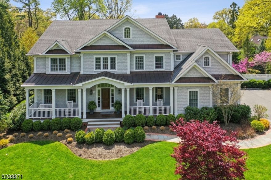 Sold under Exclusive. For comps purposes only