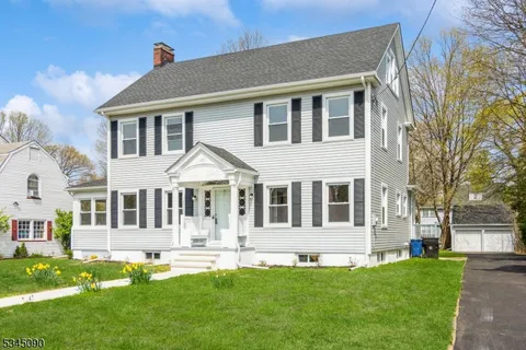 MLS: 3951926