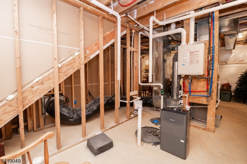 End Unit - Residential