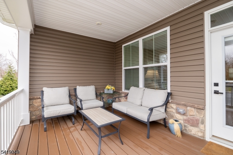 End Unit - Residential