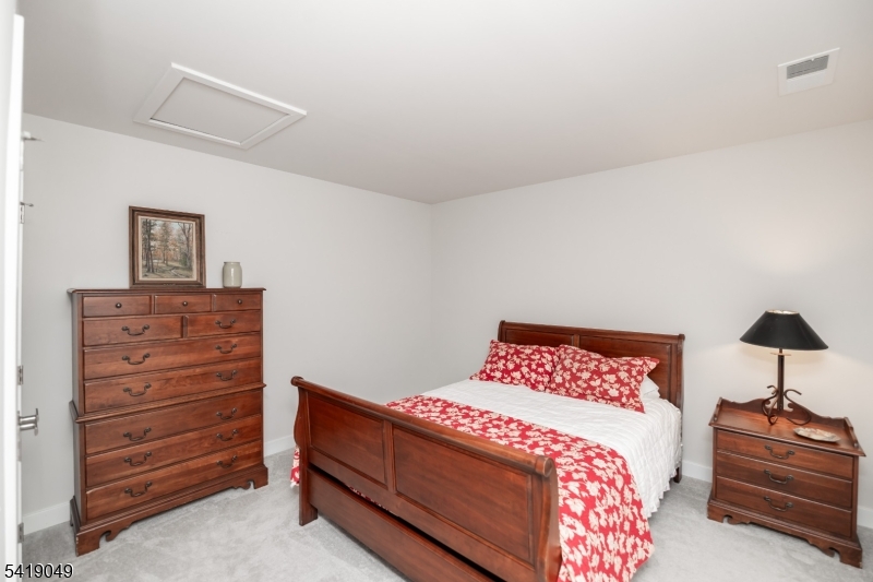 End Unit - Residential