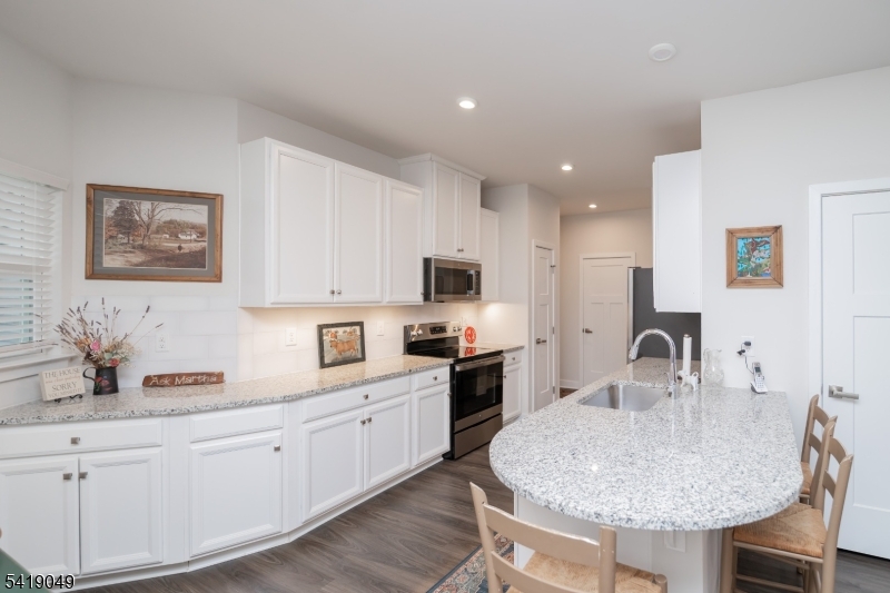 End Unit - Residential