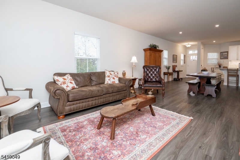 End Unit - Residential