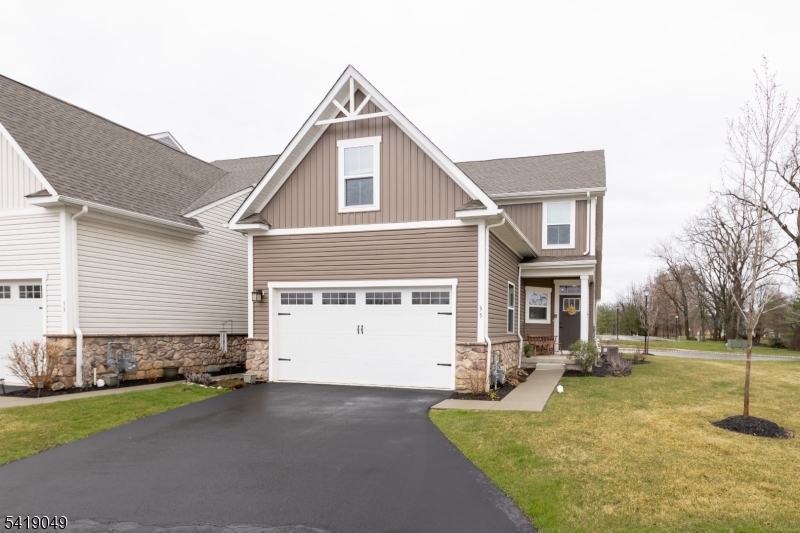 End Unit - Residential