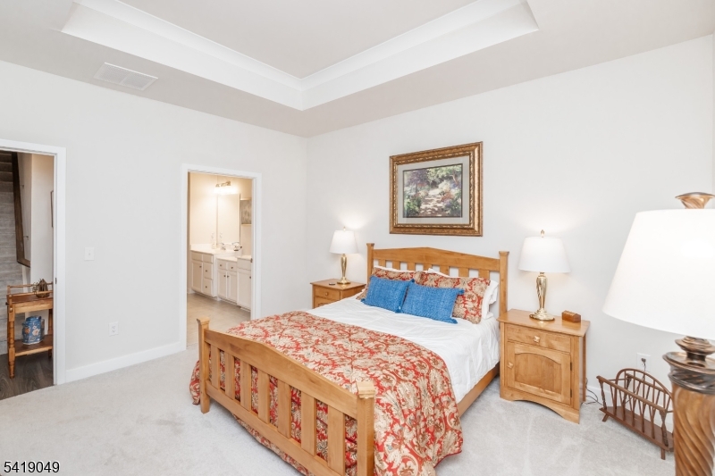 End Unit - Residential