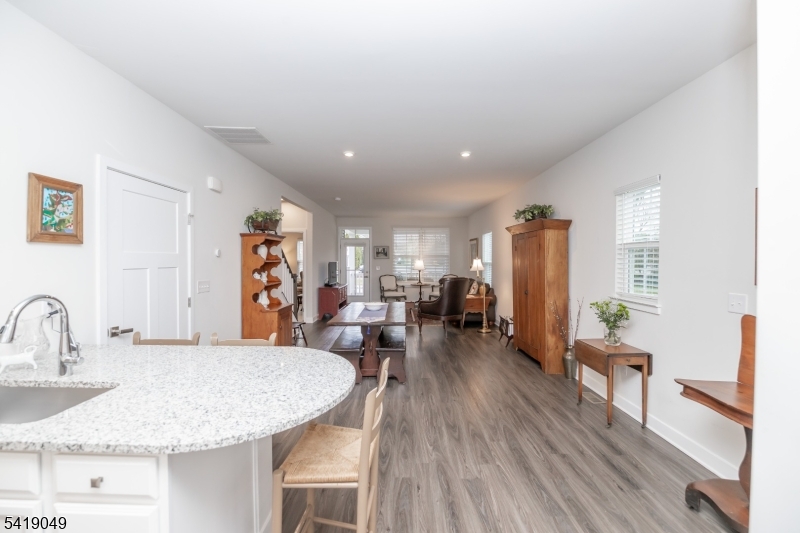 End Unit - Residential