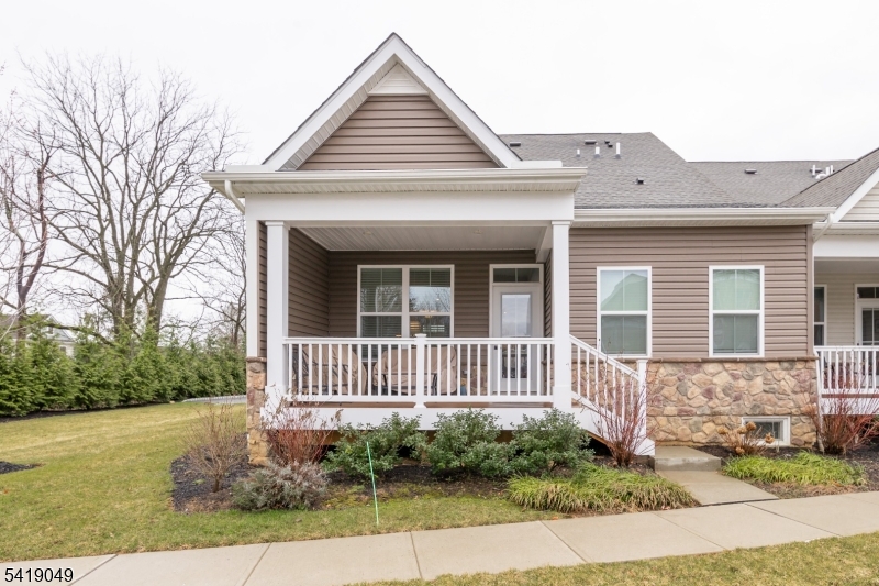 End Unit - Residential