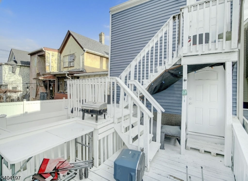 Peterstown - Residential Income