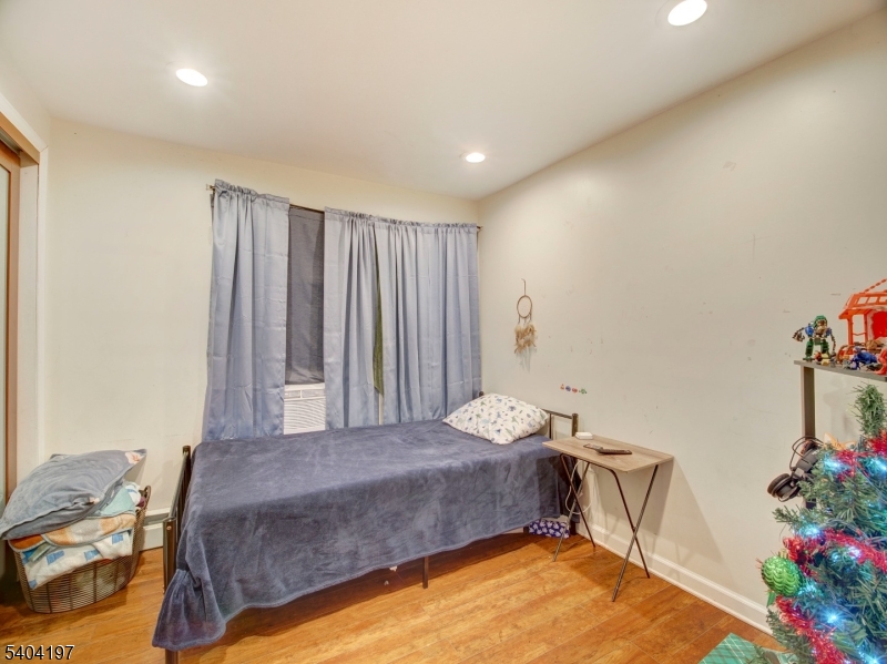 Peterstown - Residential Income