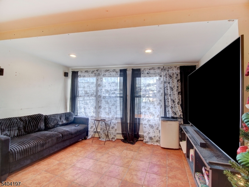 Peterstown - Residential Income