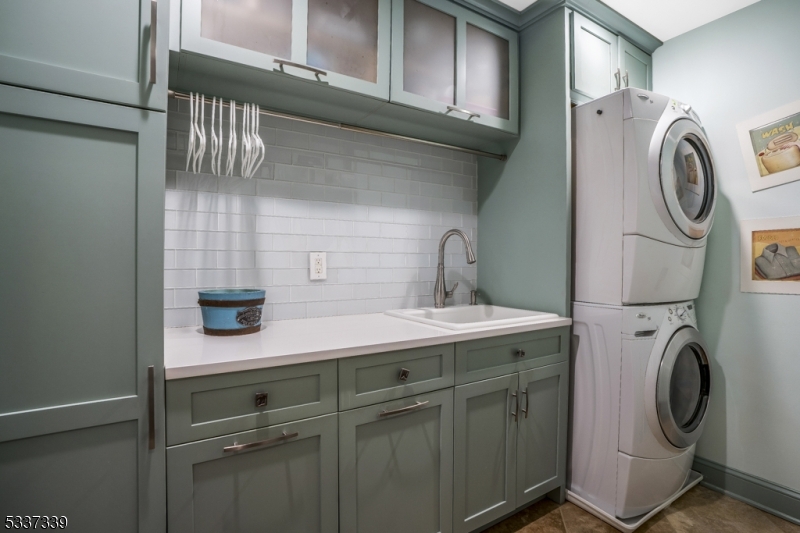 Stonehedge Estates - Residential