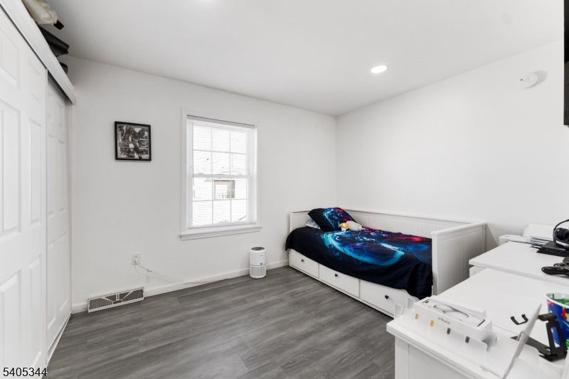 Ideal Mobile Home Park - Residential