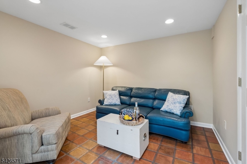 Tall Oaks - Residential