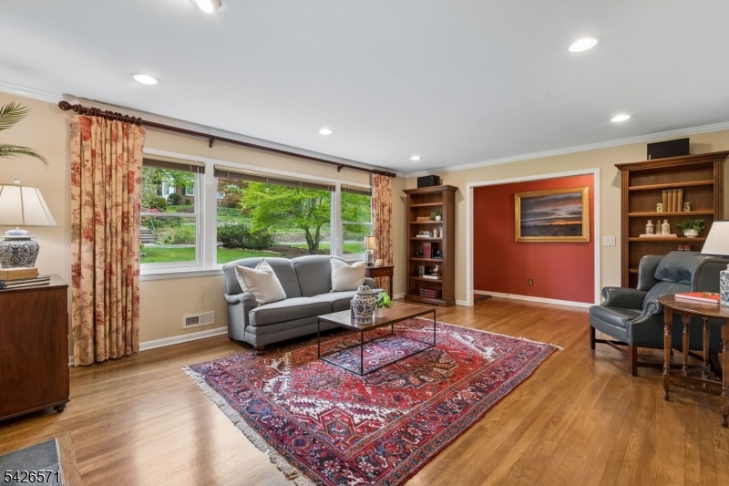 Tall Oaks - Residential