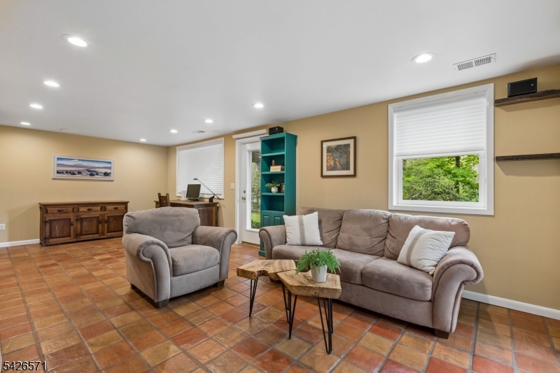 Tall Oaks - Residential