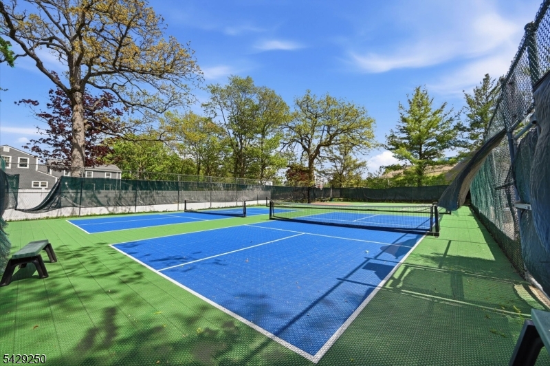 Oak Ridge - Residential